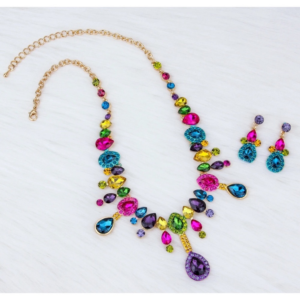 Multi Colored Teardrop Collar Necklace & Earring Set NWT